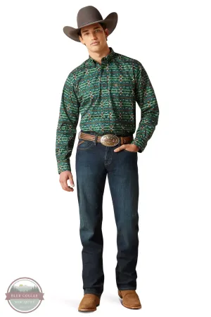 Ariat Clothing Men's Classic Fit Long Sleeve Shirt in Green Print