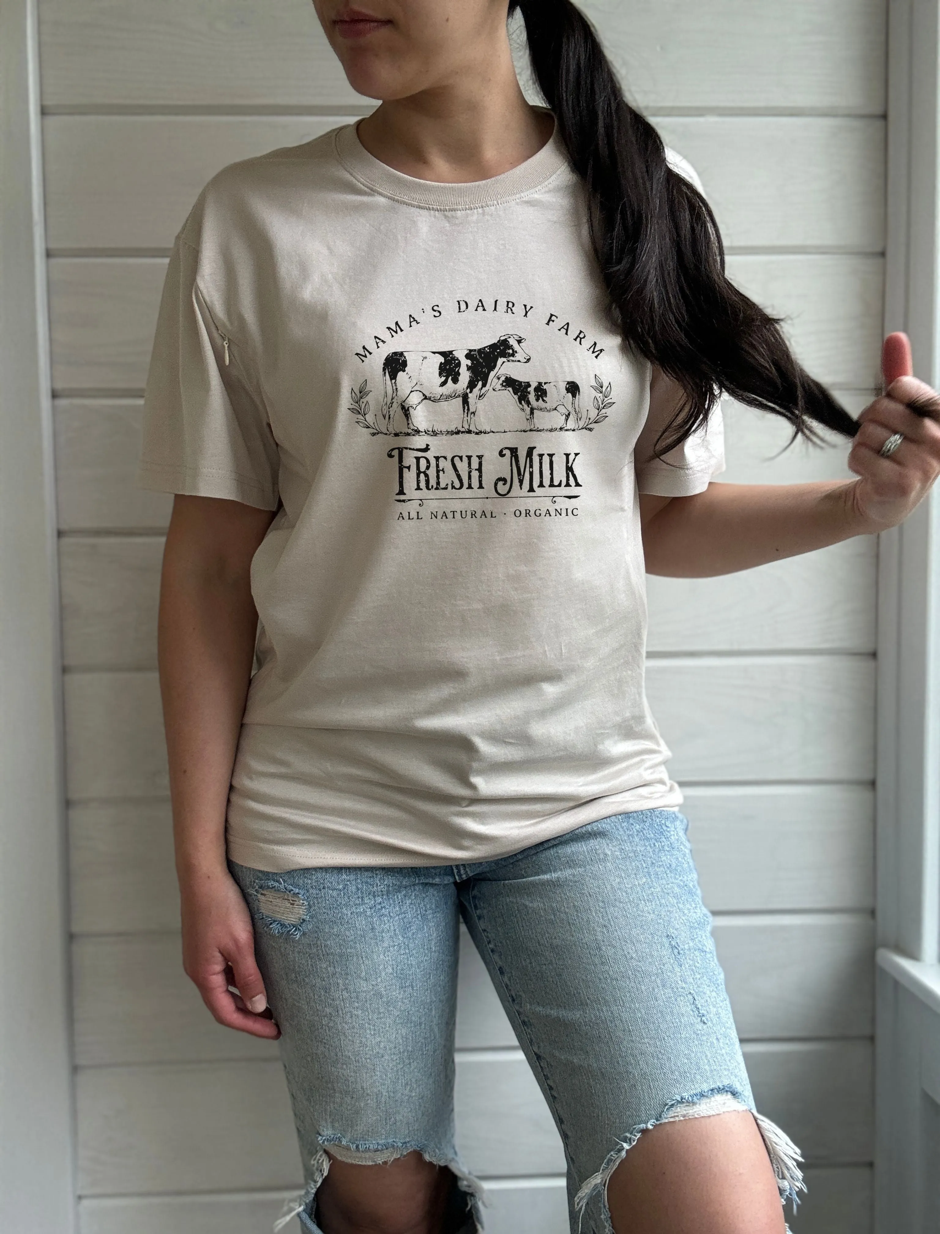 Mama's Dairy Farm Solid Comfort Tee