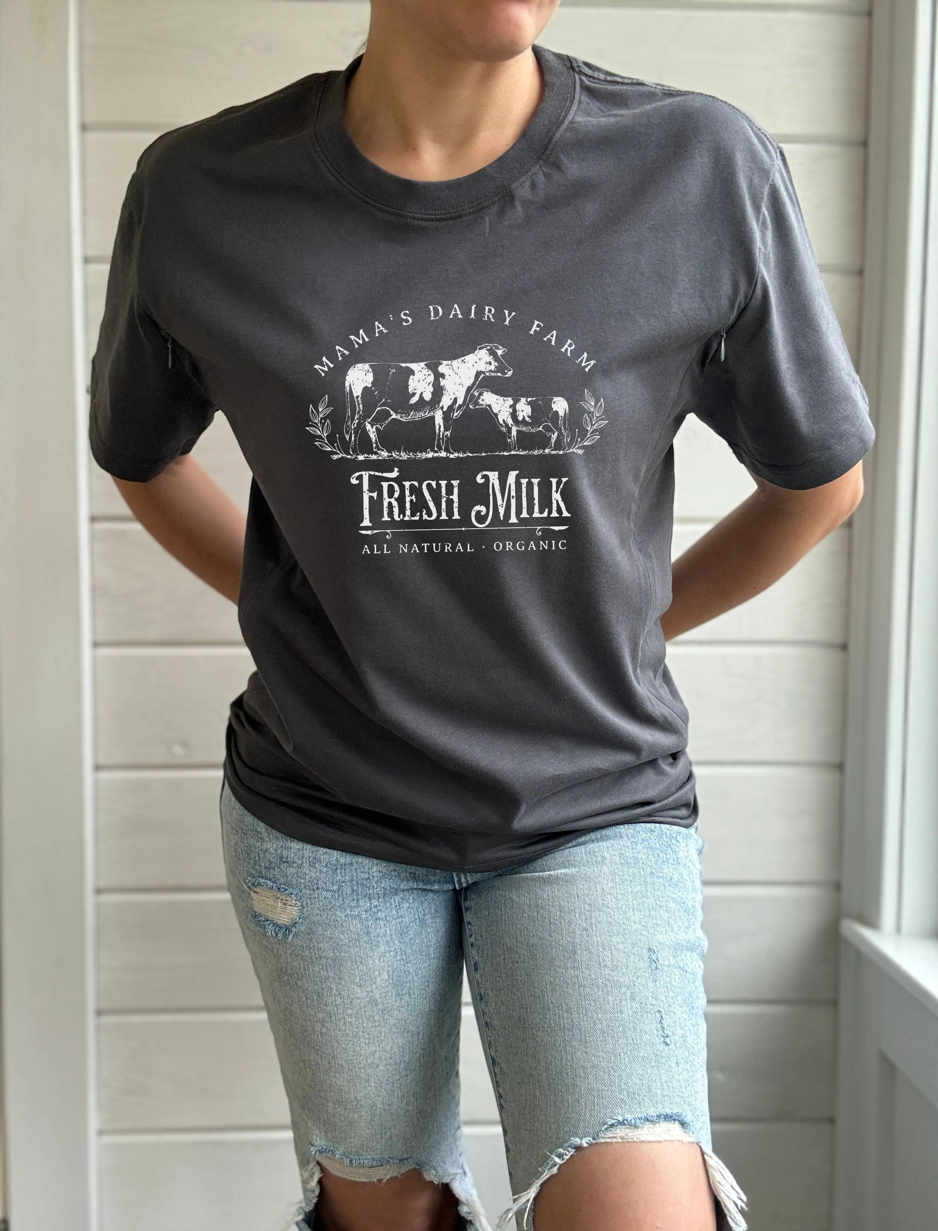 Mama's Dairy Farm Solid Comfort Tee